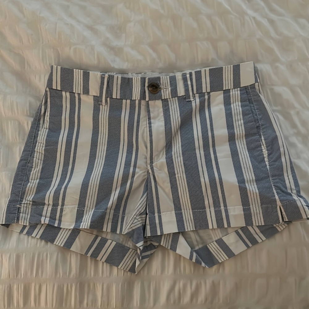 Old Navy shorts blue & white. Size 2.